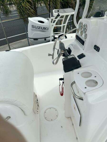 21ft Pro Line Yacht For Sale