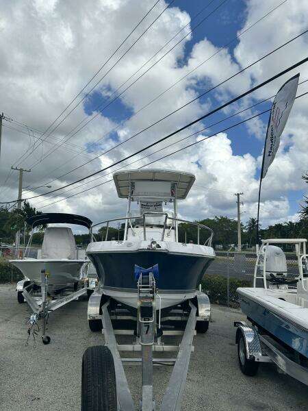 21ft Pro Line Yacht For Sale