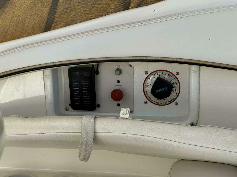 26ft Wellcraft Yacht For Sale