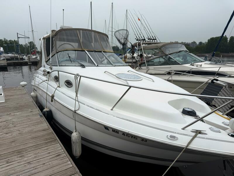 26' 1999 Wellcraft Martinique 2600