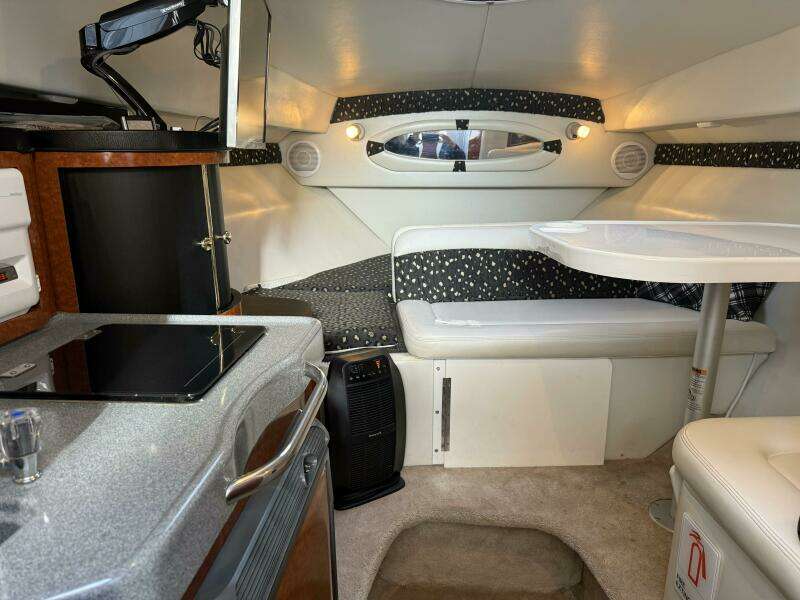 26ft Wellcraft Yacht For Sale