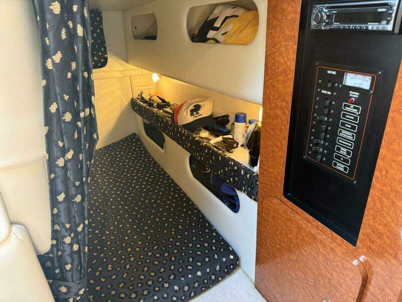 26ft Wellcraft Yacht For Sale