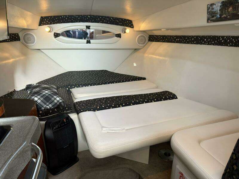 26ft Wellcraft Yacht For Sale