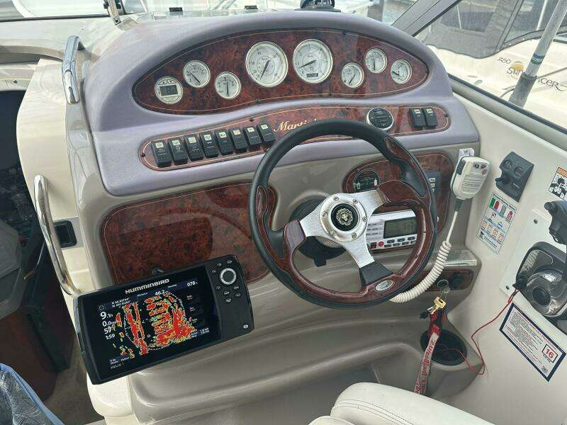 26ft Wellcraft Yacht For Sale