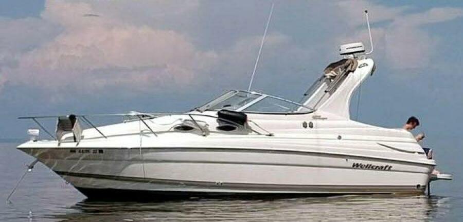 26' 1999 Wellcraft Martinique 2600