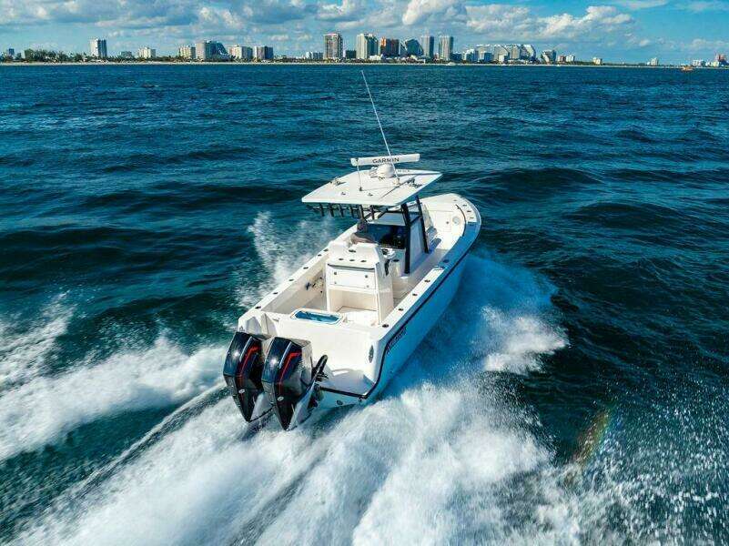 28ft Reef Runner Yacht For Sale