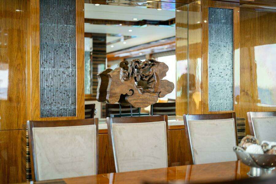 2013 125' Hargrave Raised Pilothouse - Mesmerize