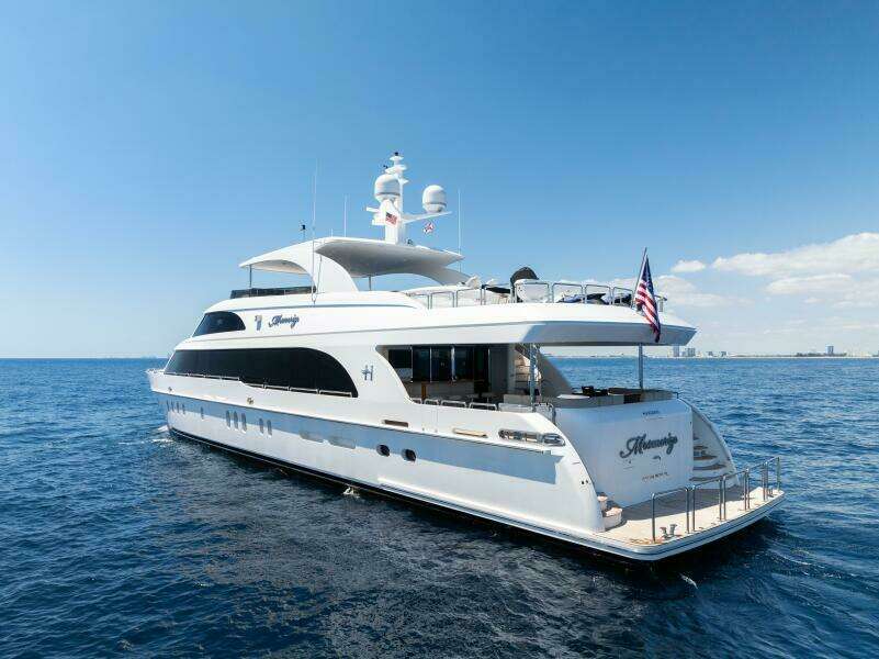 2013 125' Hargrave Raised Pilothouse - Mesmerize