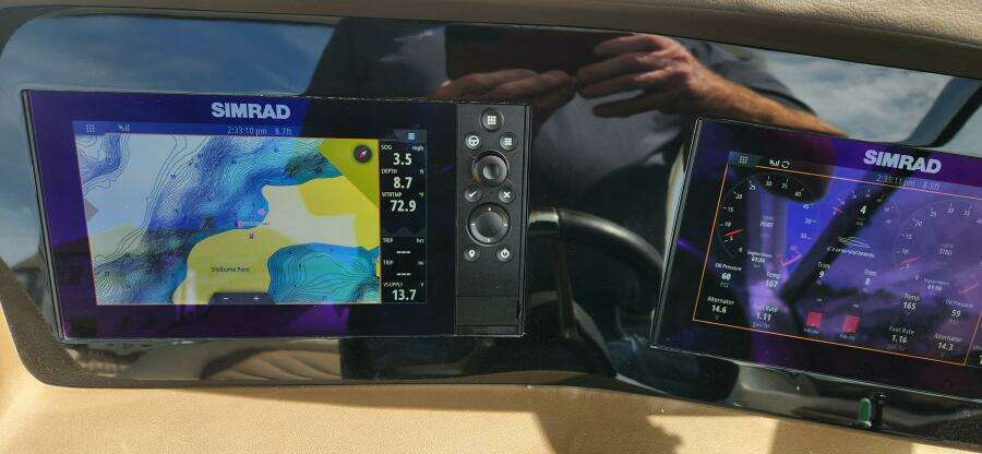 Black Diamond 33ft Chaparral Yacht For Sale