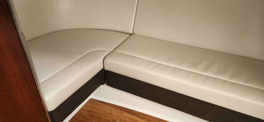 Black Diamond 33ft Chaparral Yacht For Sale