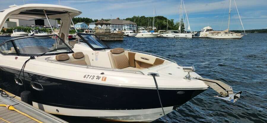 Black Diamond 33ft Chaparral Yacht For Sale
