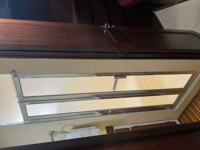 Longtail 58ft Hatteras Yacht For Sale