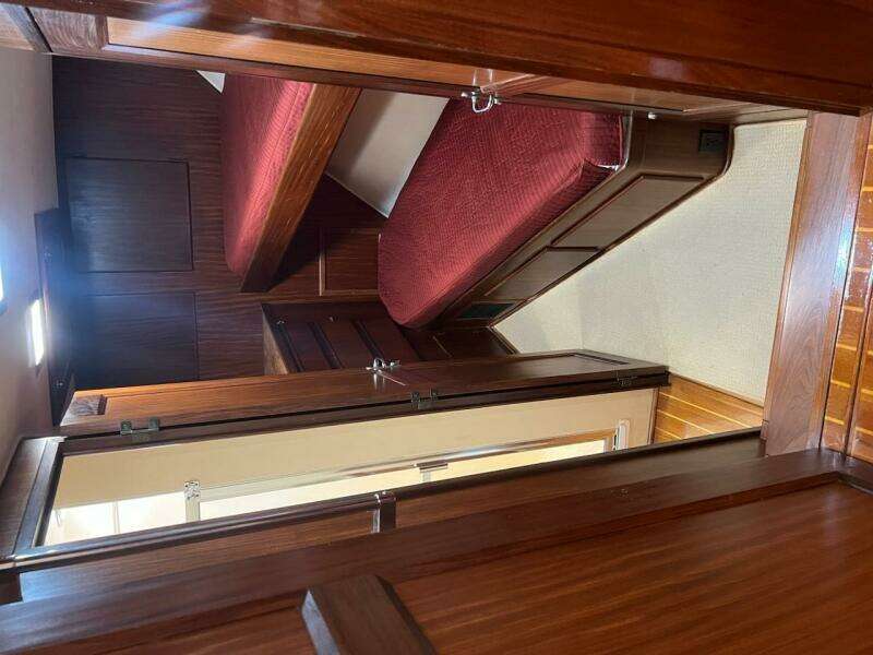 Longtail 58ft Hatteras Yacht For Sale