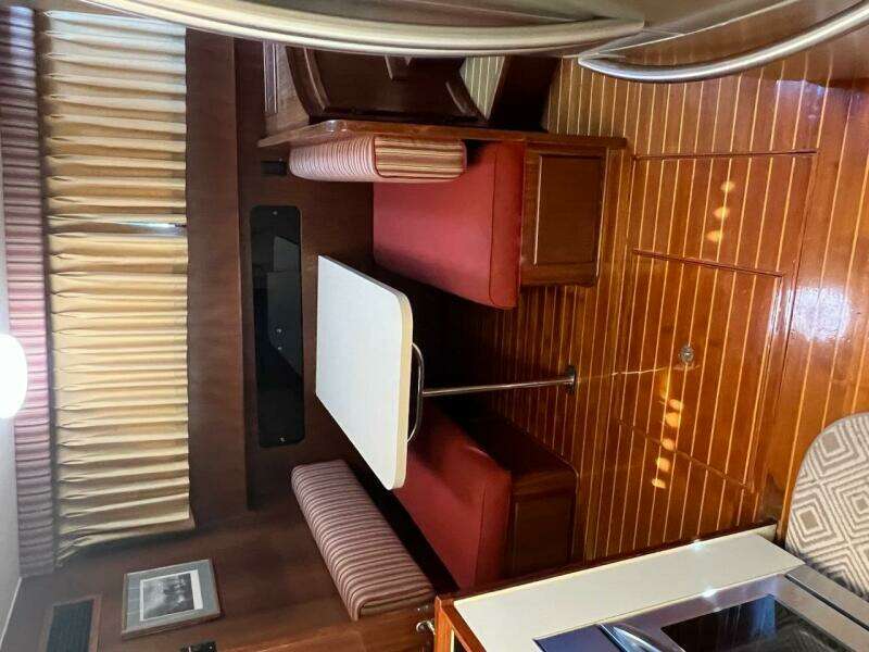 Longtail 58ft Hatteras Yacht For Sale