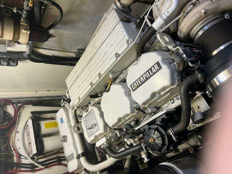 Longtail 58ft Hatteras Yacht For Sale