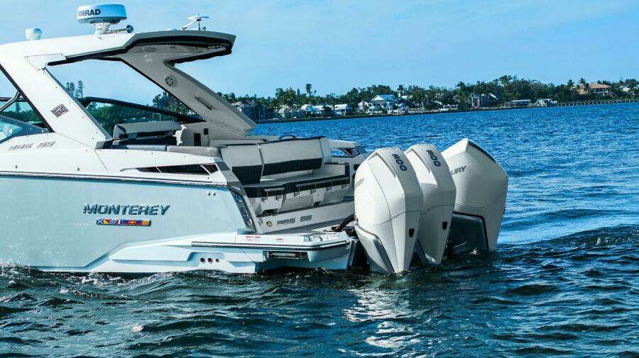 2023 Monterey 385 SS - Profile