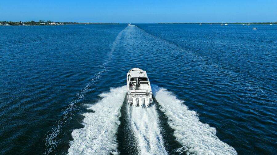 2023 Monterey 385 SS - Profile