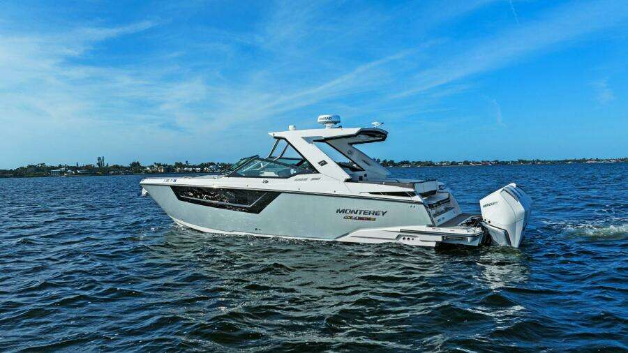 2023 Monterey 385 SS - Profile