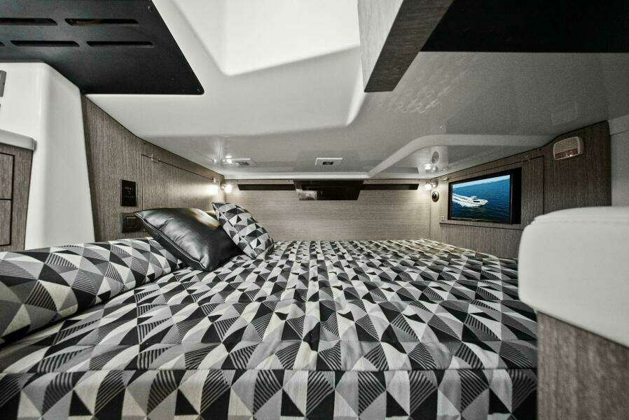 2023 Monterey 385 SS - Stateroom 