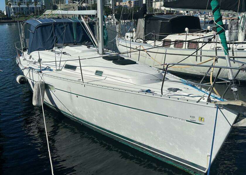 Carina 36ft Beneteau Yacht For Sale