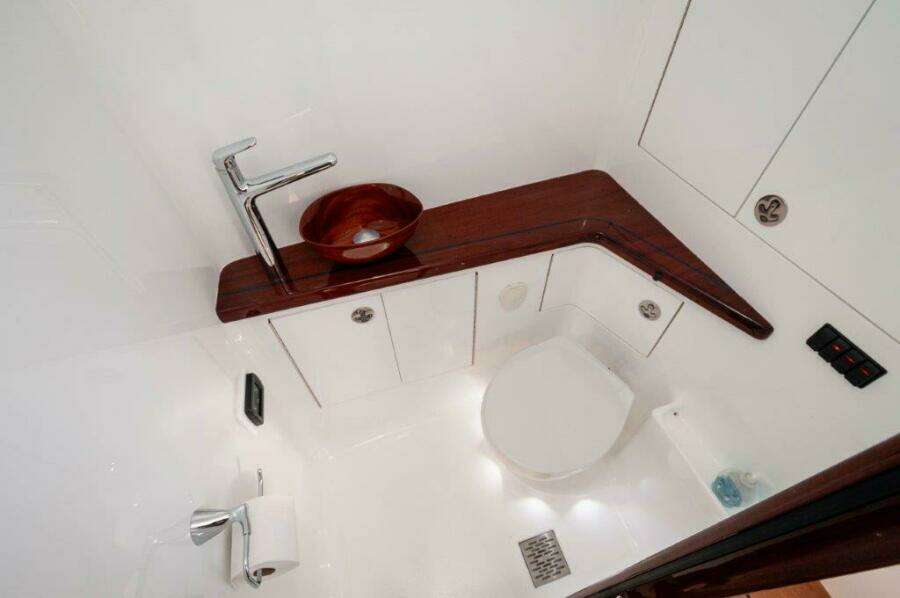 2024 Maverick Yachts Costa Rica 36 Walkaround- GAME ON- Head