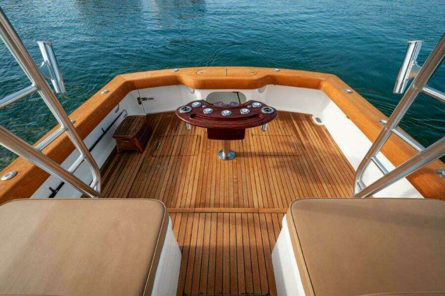 2024 Maverick Yachts Costa Rica 36 Walkaround- GAME ON- Cockpit