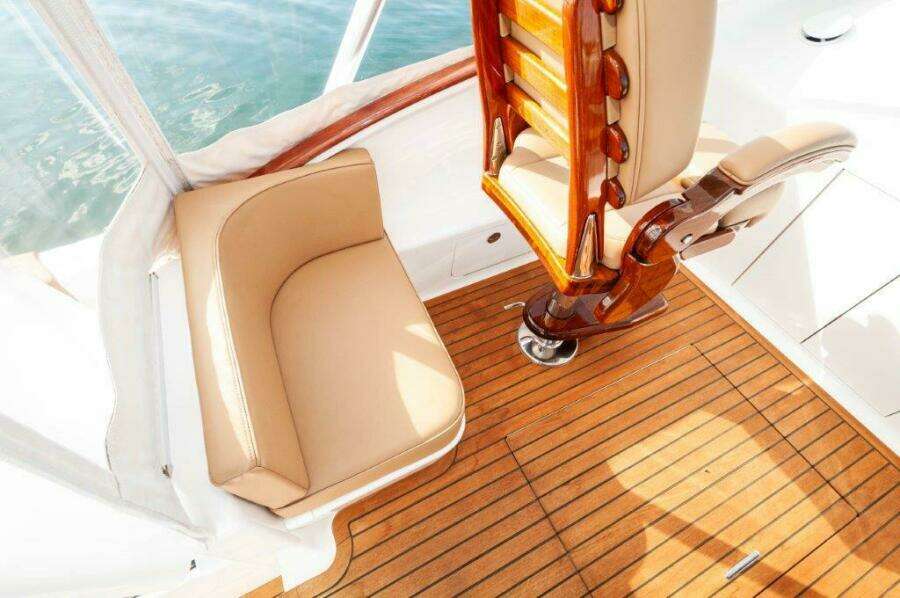 2024 Maverick Yachts Costa Rica 36 Walkaround- GAME ON- Helm