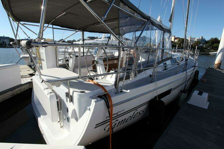 Timeless 42ft Catalina Yacht For Sale
