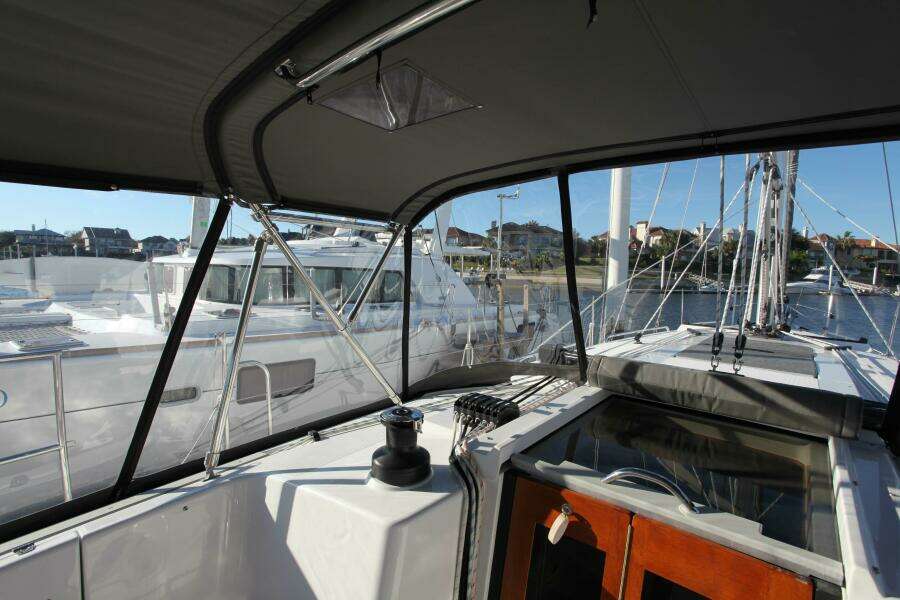 Timeless 42ft Catalina Yacht For Sale