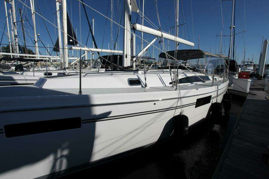 Timeless 42ft Catalina Yacht For Sale