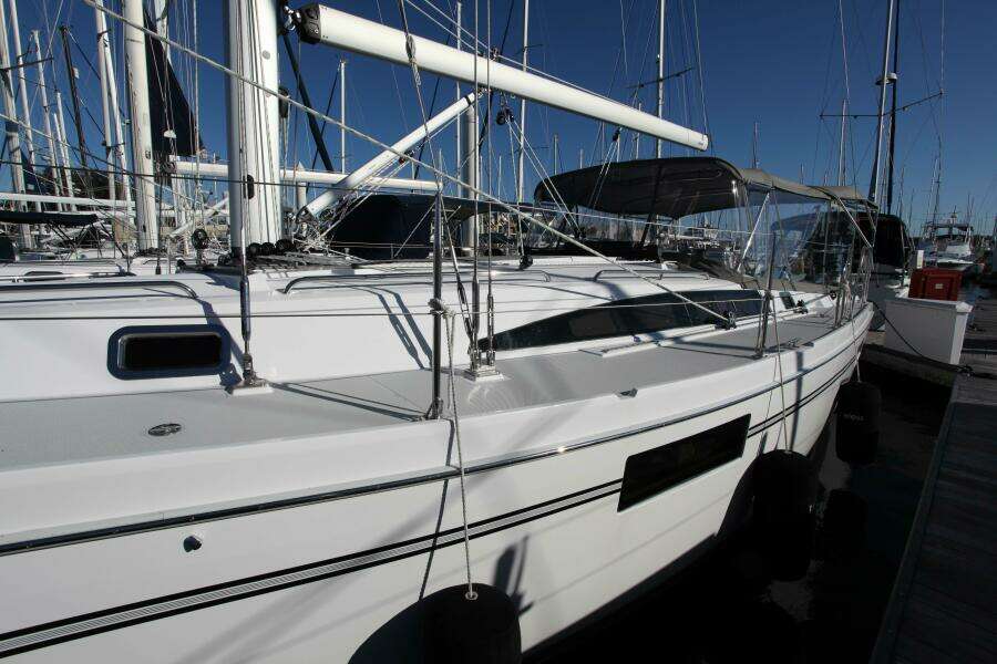 Timeless 42ft Catalina Yacht For Sale