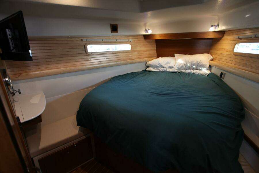 Timeless 42ft Catalina Yacht For Sale