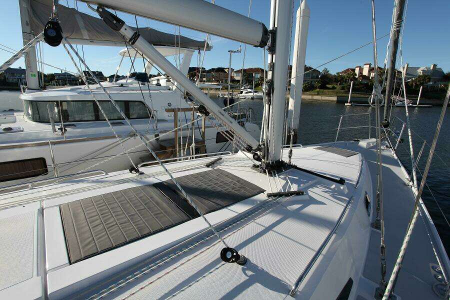 Timeless 42ft Catalina Yacht For Sale