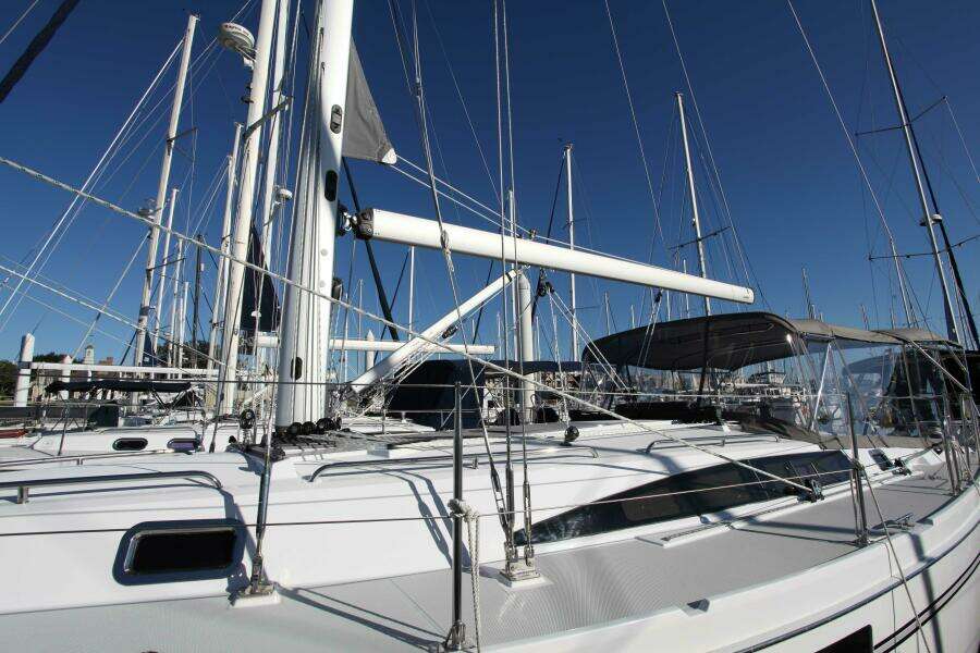 Timeless 42ft Catalina Yacht For Sale