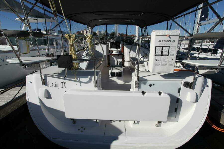 Timeless 42ft Catalina Yacht For Sale
