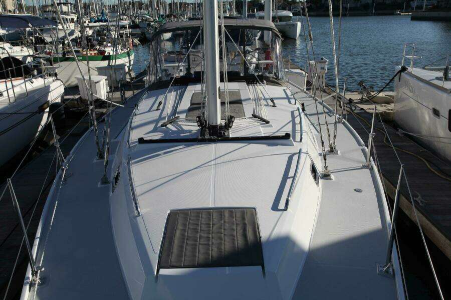 Timeless 42ft Catalina Yacht For Sale