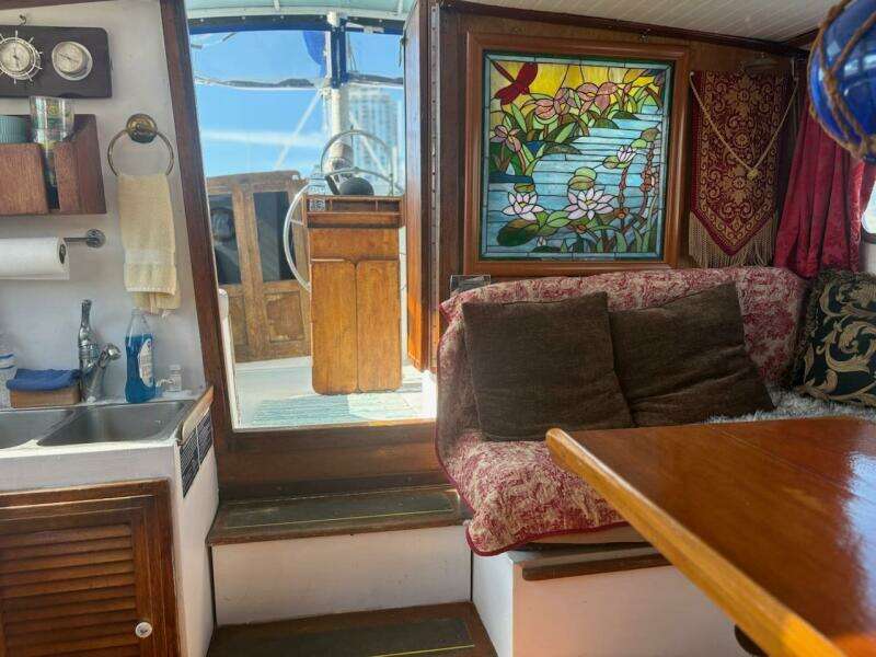 40ft Islander Yacht For Sale