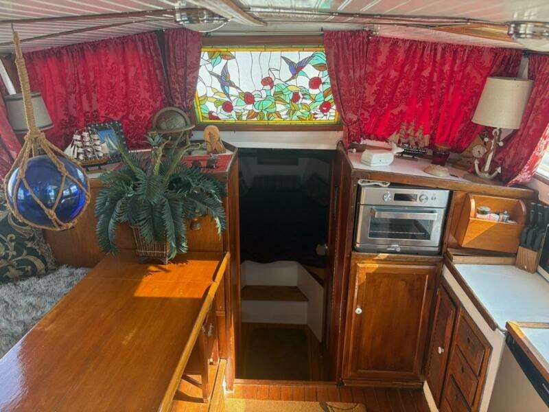 40ft Islander Yacht For Sale