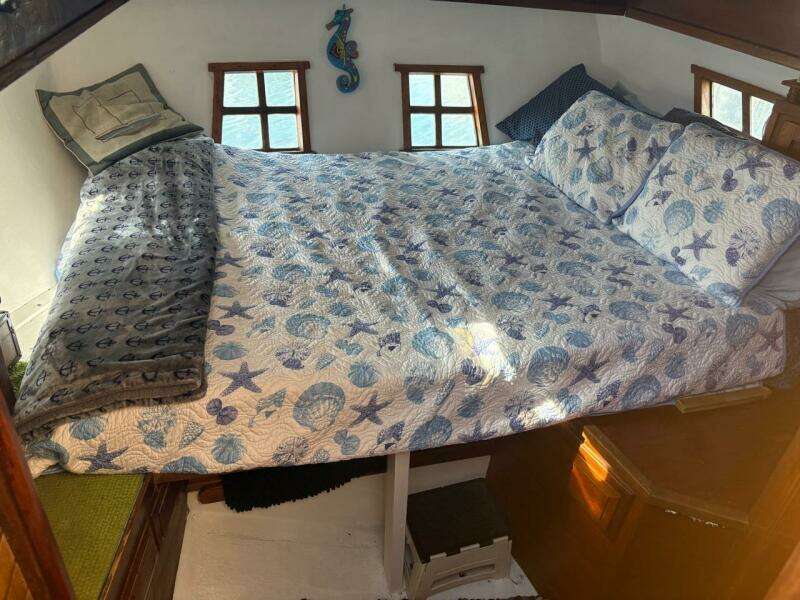 40ft Islander Yacht For Sale