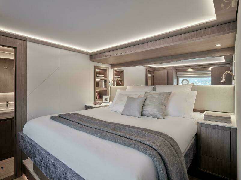 2025 M8 65 Prestige M8 Multi-Hull Power Catamaran - Manufacturer Super VIP Stateroom - Portside