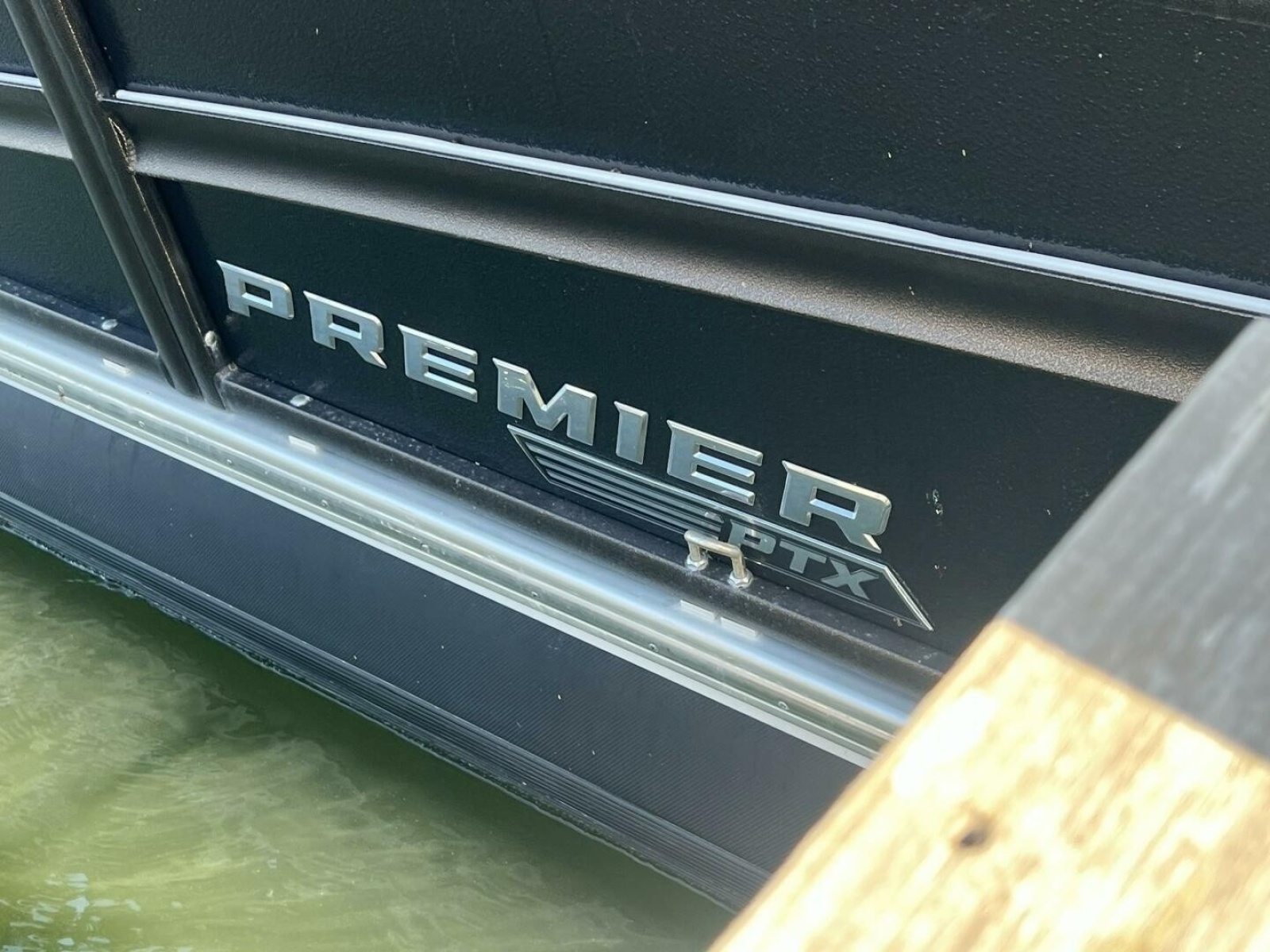 2024 Premier 330 Escalante