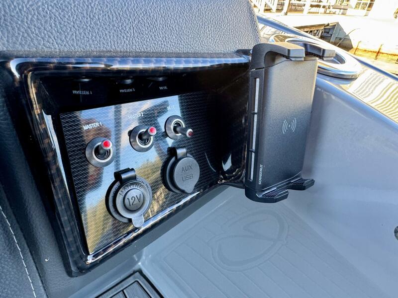 22' 2023 Veranda Vertex VTX 22R TritoonFL