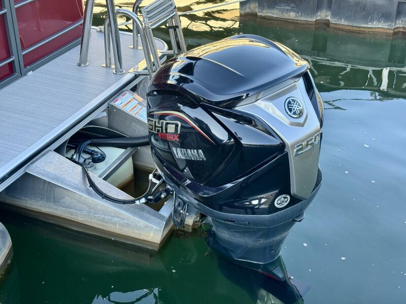 22' 2023 Veranda Vertex VTX 22R TritoonFL