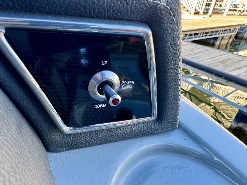 22' 2023 Veranda Vertex VTX 22R TritoonFL