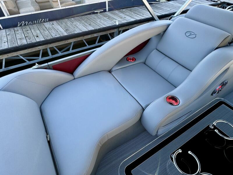 22' 2023 Veranda Vertex VTX 22R TritoonFL