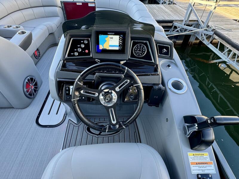 22' 2023 Veranda Vertex VTX 22R TritoonFL