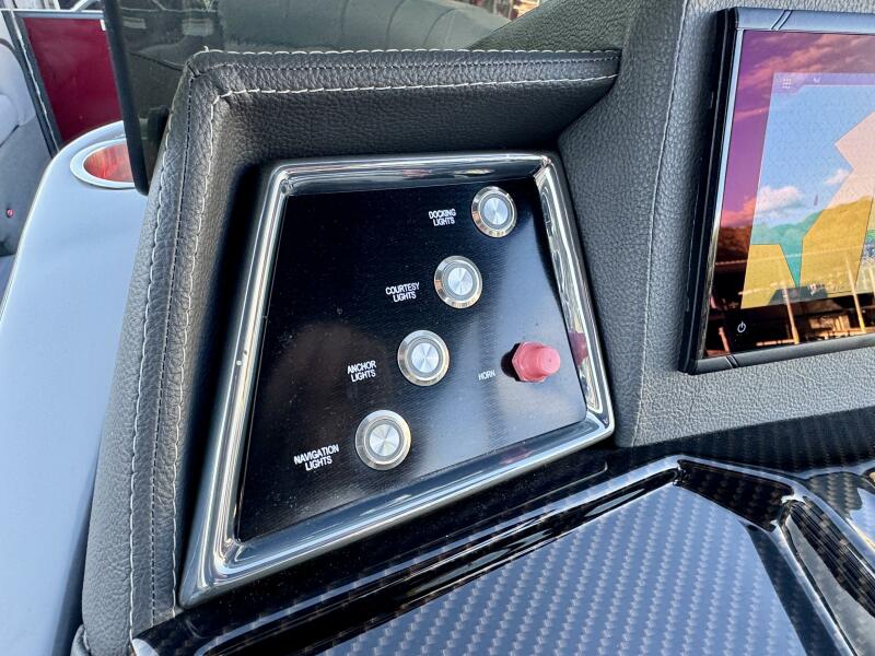 22' 2023 Veranda Vertex VTX 22R TritoonFL