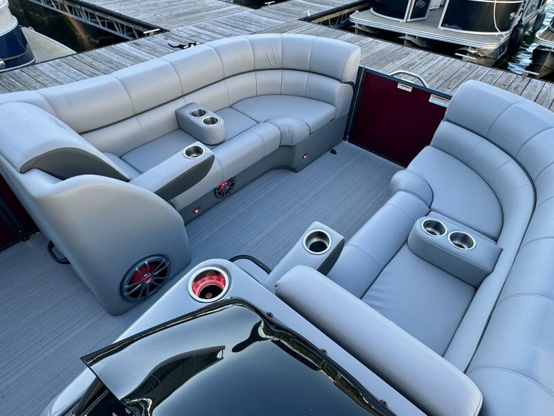 22' 2023 Veranda Vertex VTX 22R TritoonFL