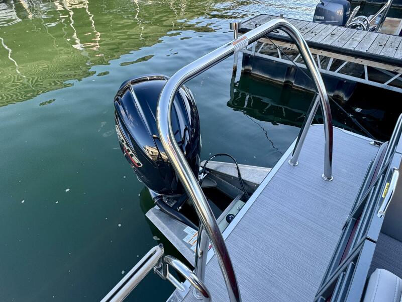 22' 2023 Veranda Vertex VTX 22R TritoonFL