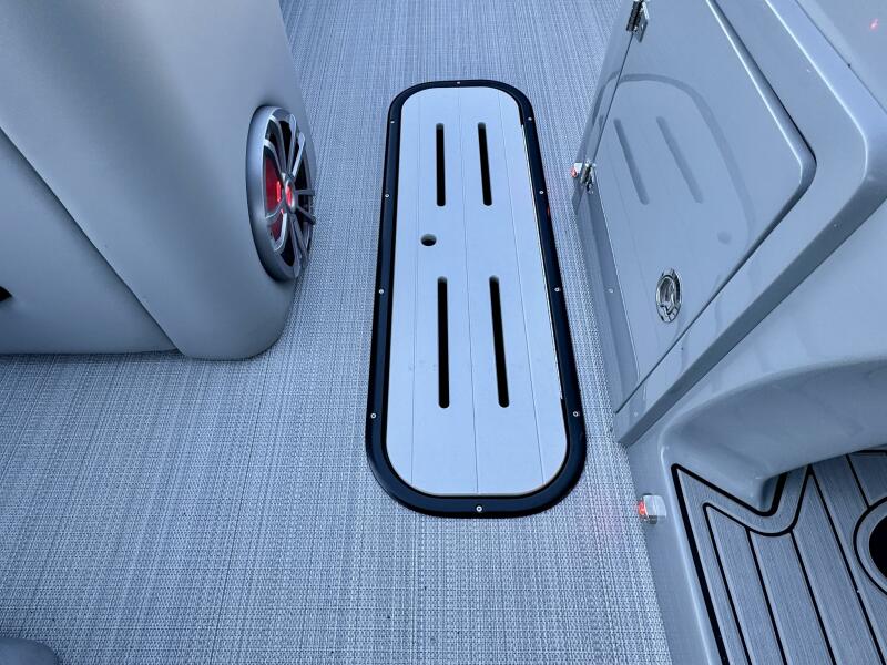 22' 2023 Veranda Vertex VTX 22R TritoonFL